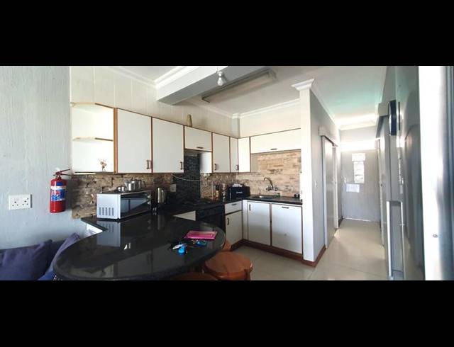 2 BEDROOM APARTMENT FOR SALE IN MANABA BEACH